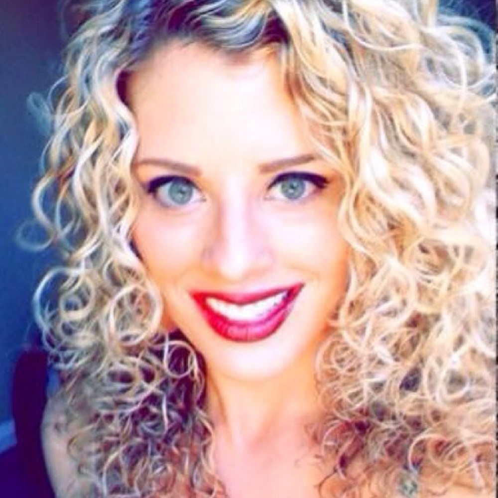 Meet your Posher, Lindy